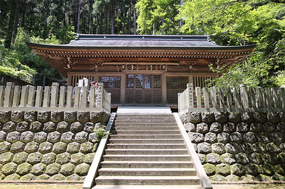 写真：岡太神社の神輿殿